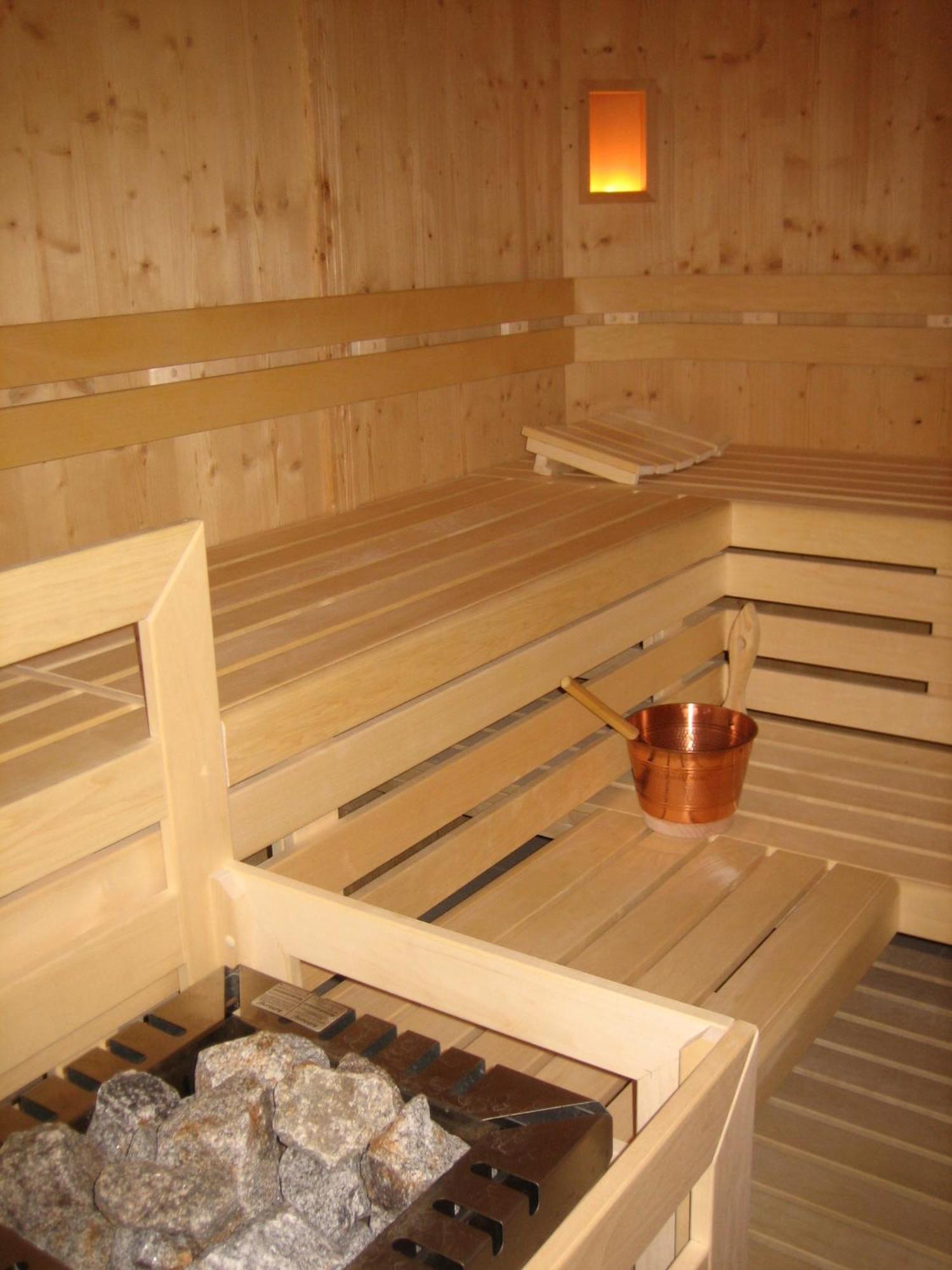 Garni - Appartement Neumairhof Rasun Anterselva Exterior foto
